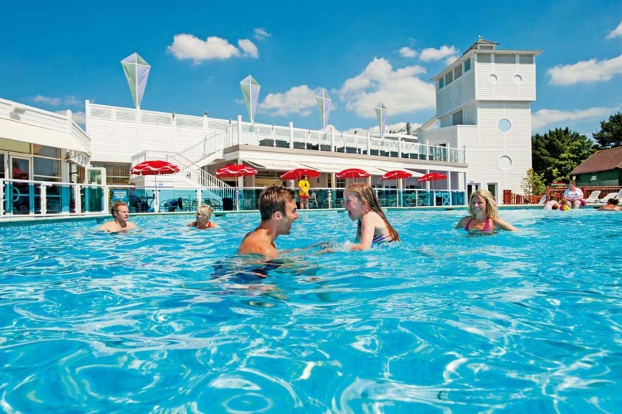Pine Ridge 59 Rockley Park Poole With Sea View Sleeps Six Hotel Phòng bức ảnh